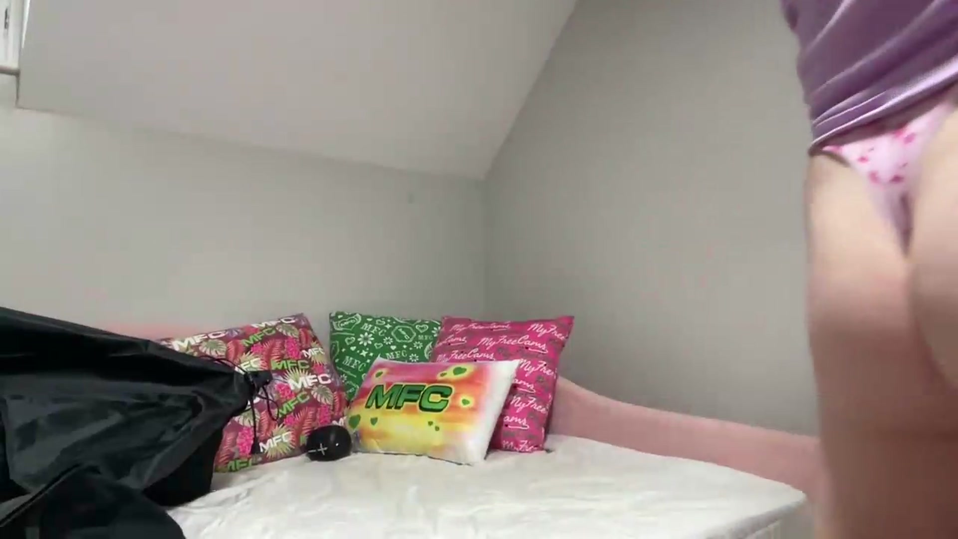Gallery image thumbnail from MoreSuction's myfreecams stream on, 07/27/2026, 21:34 image 12 of 20