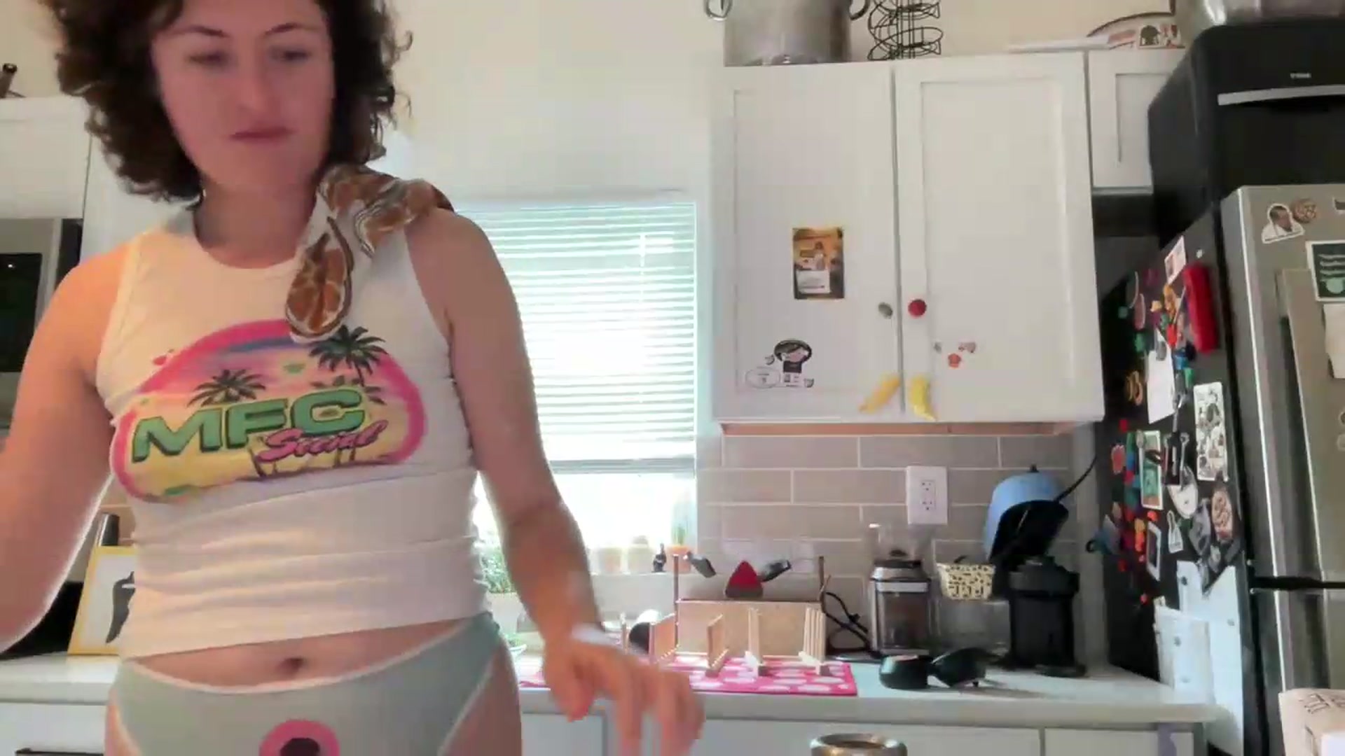 Gallery image thumbnail from MoreSuction's myfreecams stream on, 08/11/2026, 16:49 image 13 of 20
