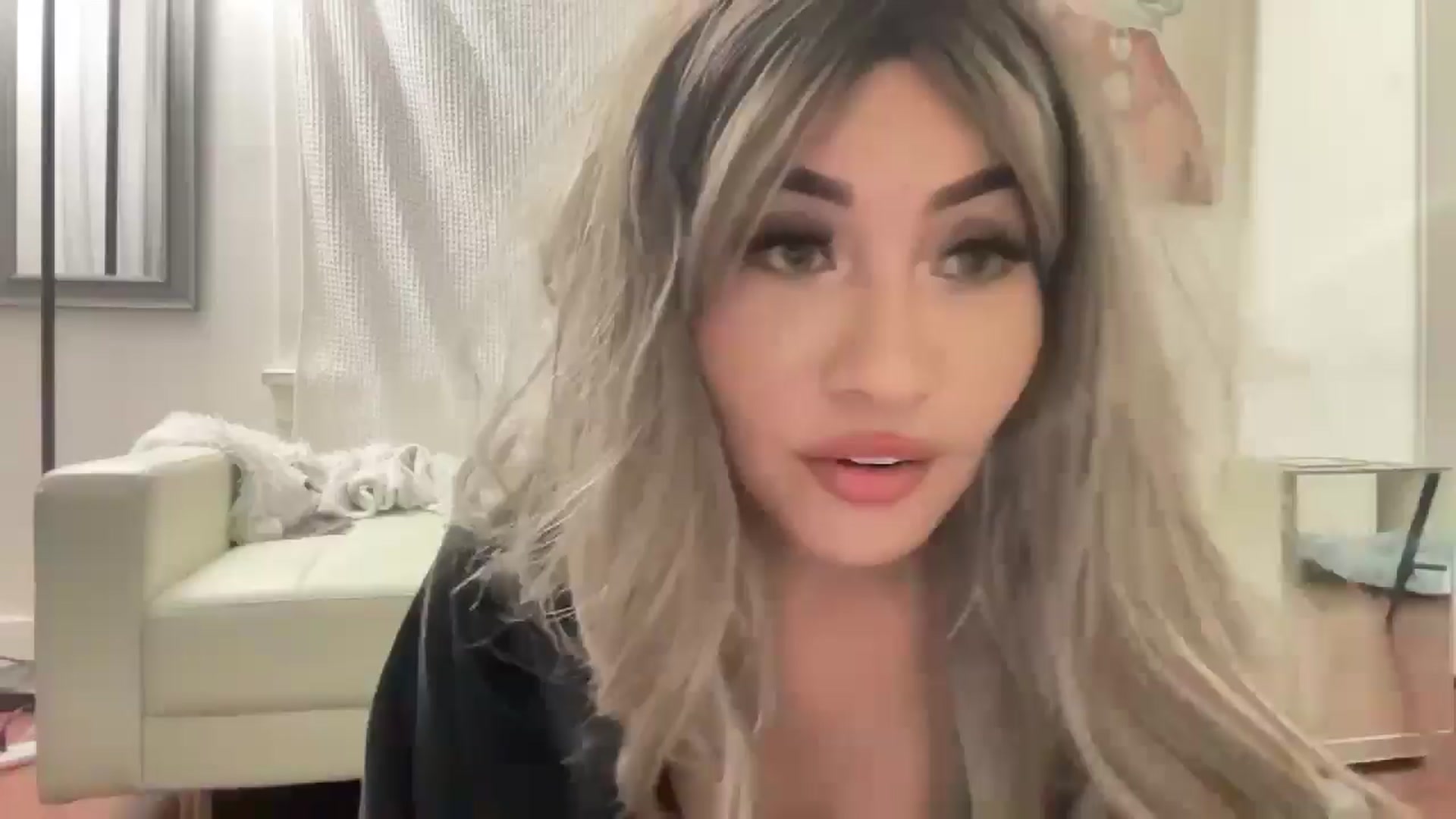 Gallery image thumbnail from MoreVida's myfreecams stream on, 05/08/2024, 06:47 image 2 of 20