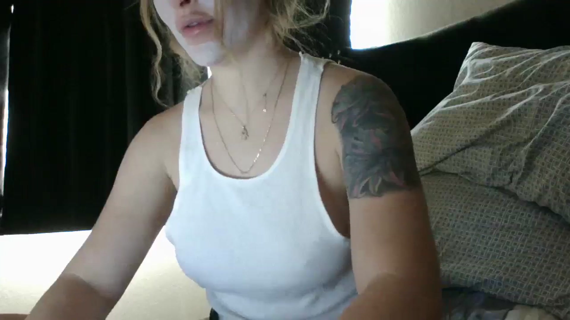 Gallery image thumbnail from MorganX69's myfreecams stream on, 08/26/2023, 18:27 image 7 of 20