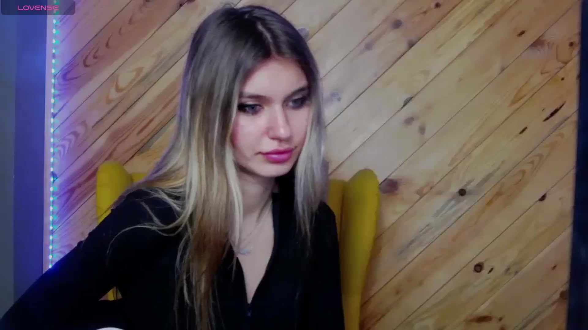Gallery image thumbnail from Morningstar_'s myfreecams stream on, 02/18/2026, 17:18 image 15 of 20