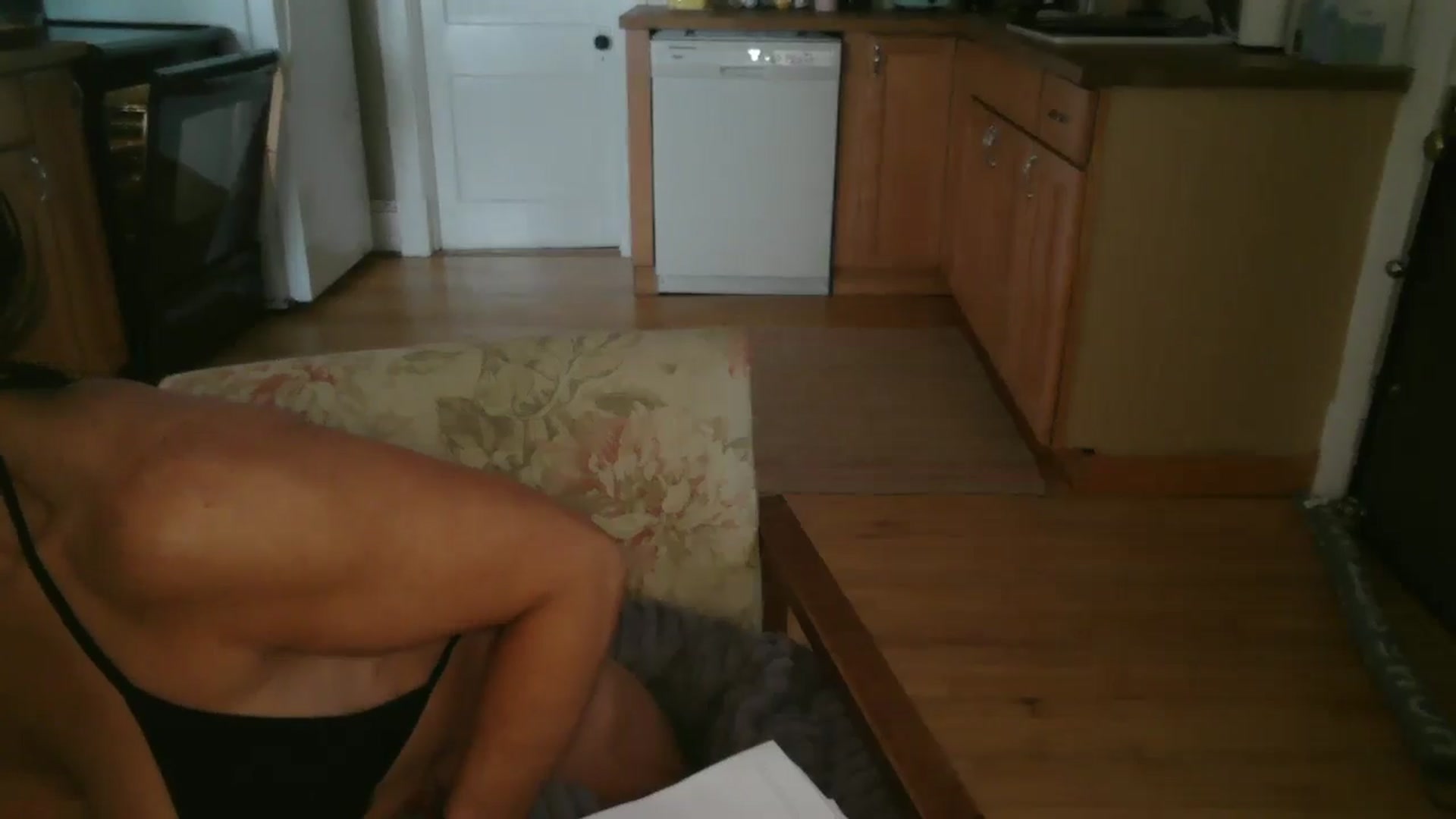 Gallery image thumbnail from Morningwakeup's myfreecams stream on, 03/23/2025, 15:46 image 17 of 20