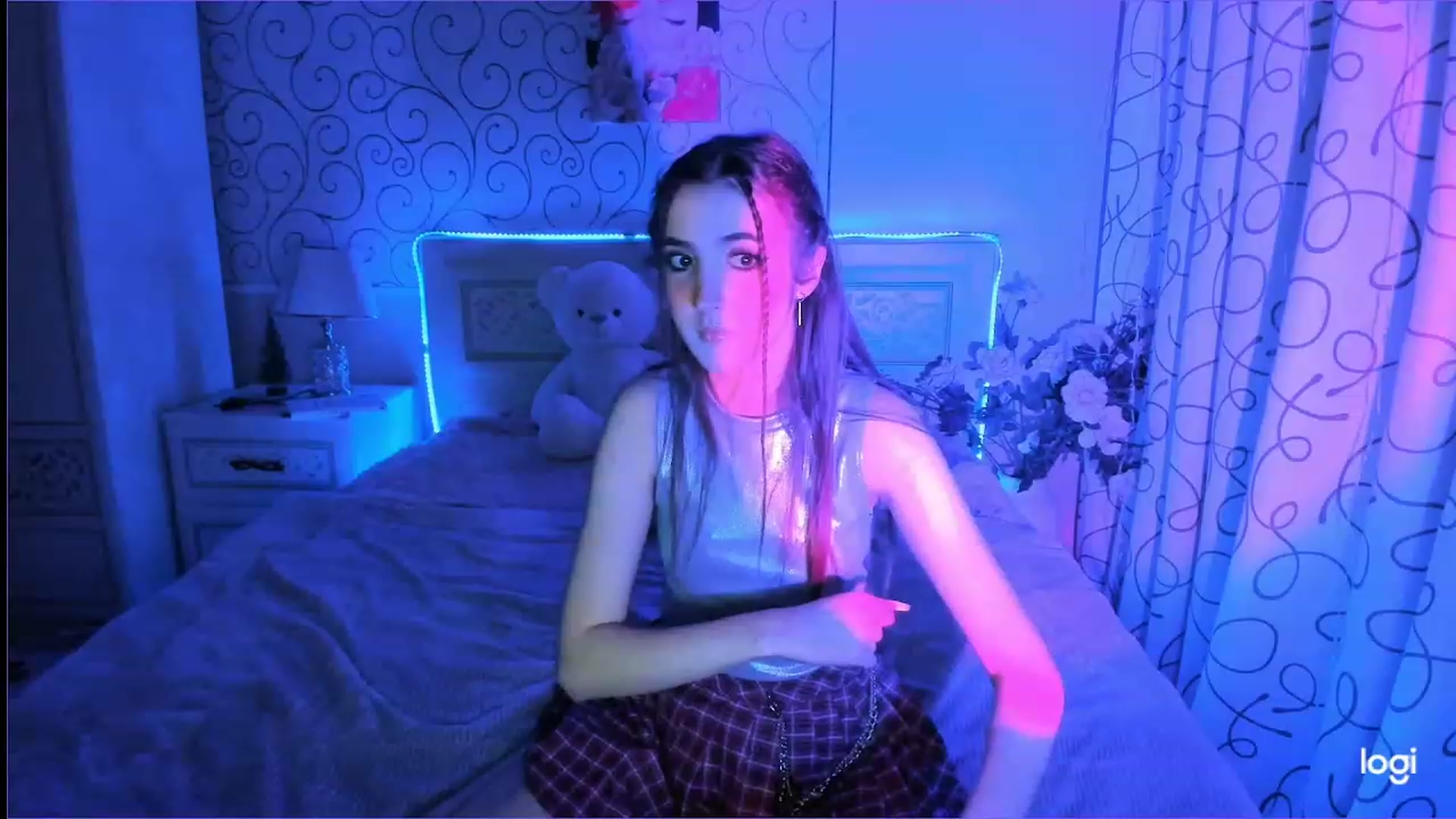 Gallery image thumbnail from Moroccandia's myfreecams stream on, 01/29/2023, 12:32 image 13 of 20