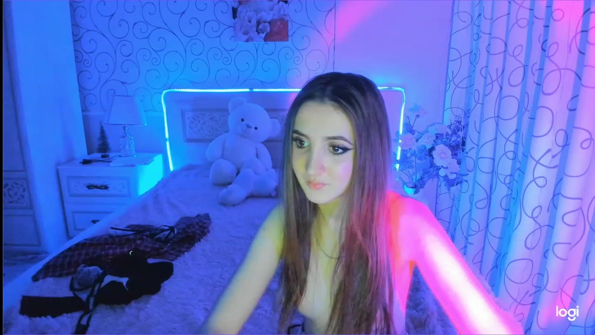 Gallery image thumbnail from Moroccandia's myfreecams stream on, 02/02/2023, 12:27 image 18 of 20