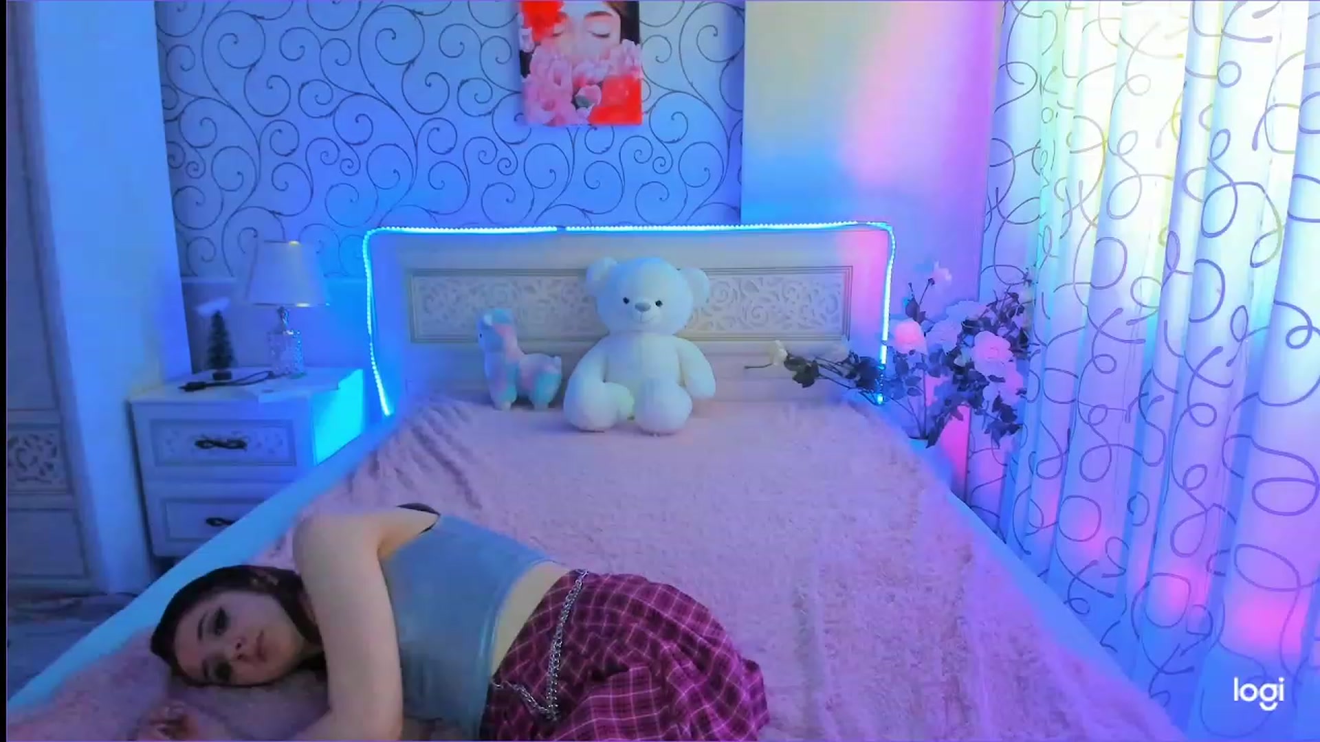 Gallery image thumbnail from Moroccandia's myfreecams stream on, 02/19/2023, 10:17 image 15 of 20