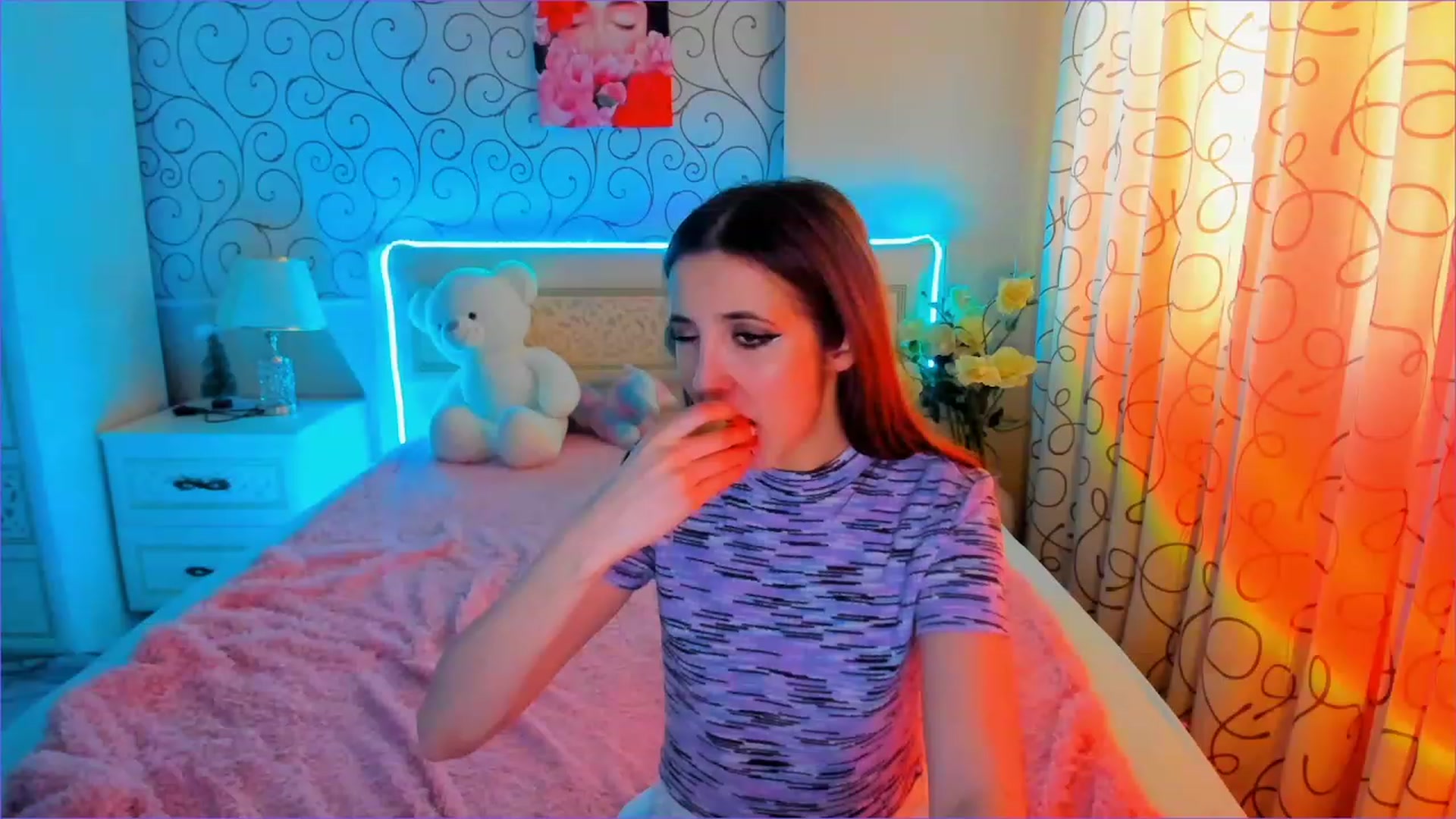 Gallery image thumbnail from Moroccandia's myfreecams stream on, 03/03/2023, 11:32 image 14 of 20