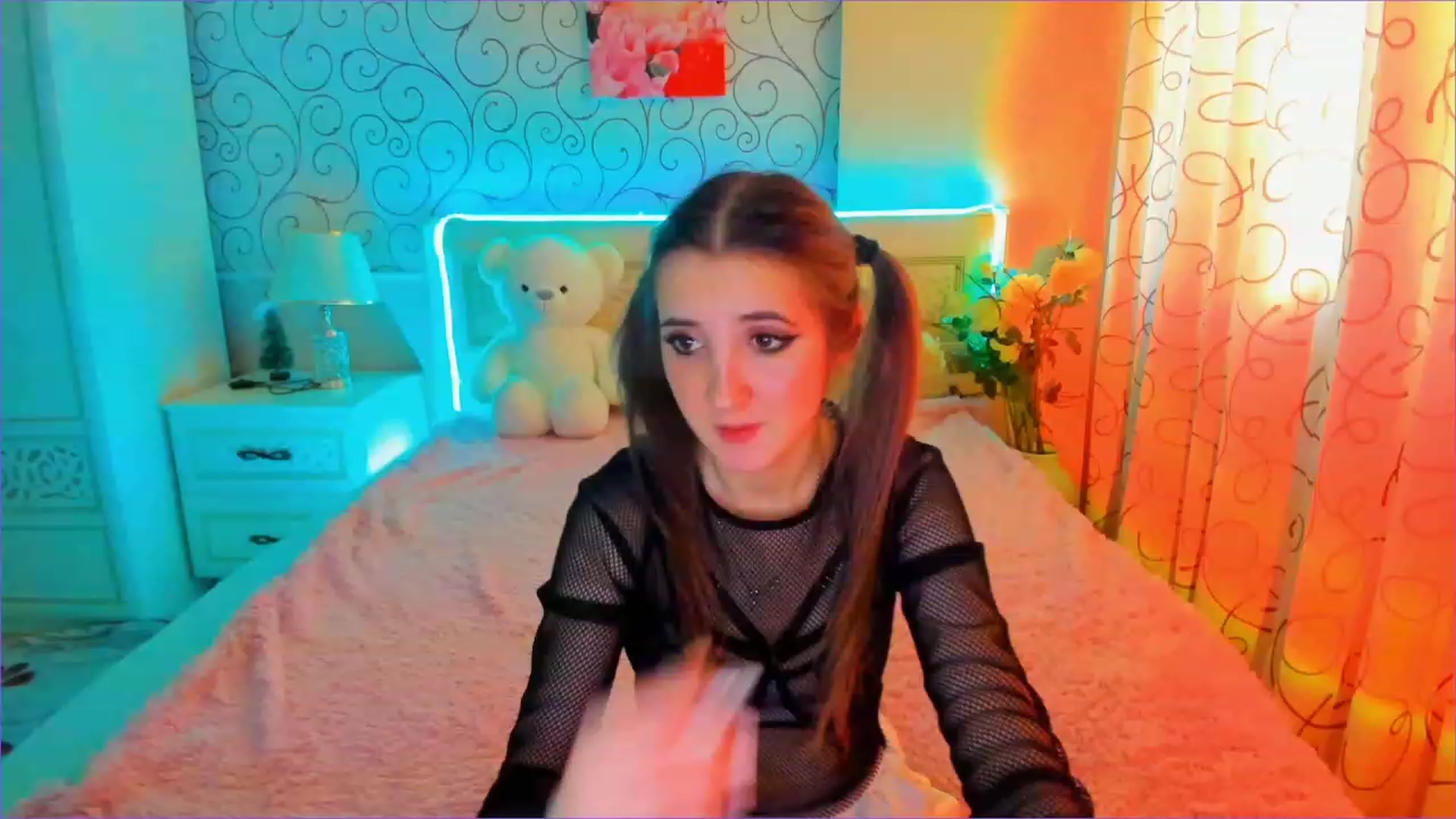 Gallery image thumbnail from Moroccandia's myfreecams stream on, 03/08/2023, 11:29 image 14 of 20