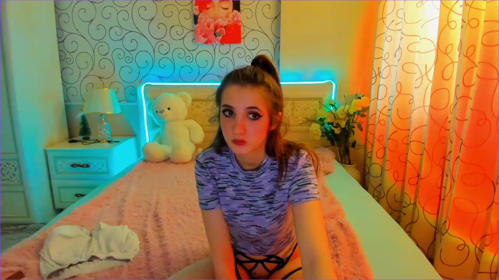 Gallery image thumbnail from Moroccandia's myfreecams stream on, 03/10/2023, 11:13 image 13 of 20