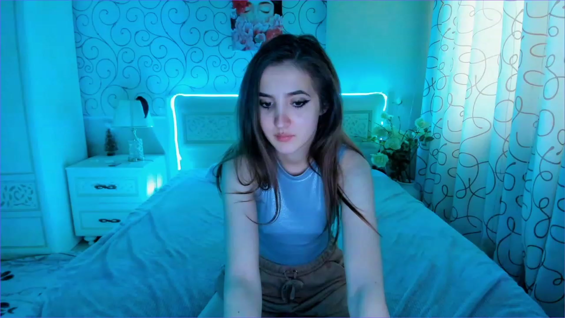 Gallery image thumbnail from Moroccandia's myfreecams stream on, 05/18/2023, 11:07 image 18 of 20