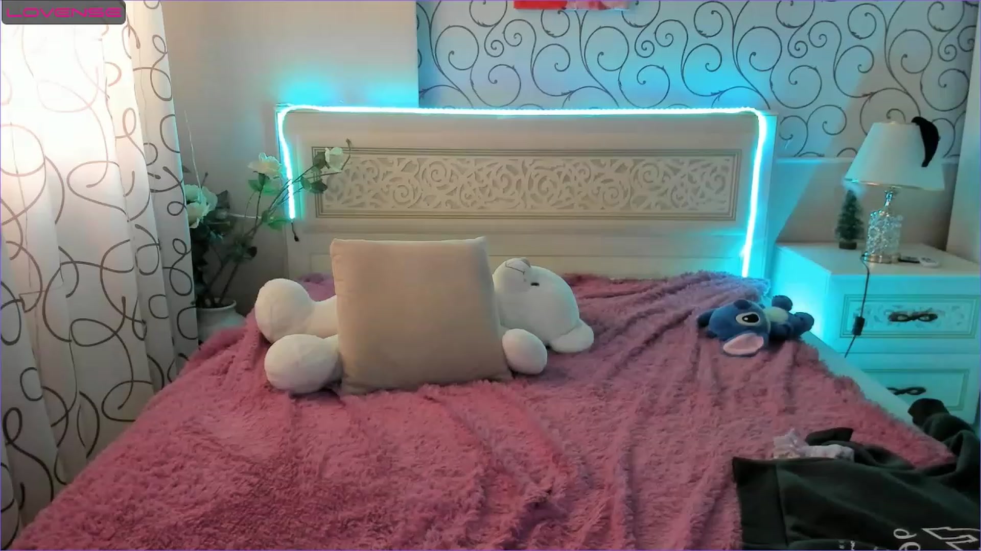 Gallery image thumbnail from Moroccandia's myfreecams stream on, 05/27/2023, 11:13 image 9 of 20
