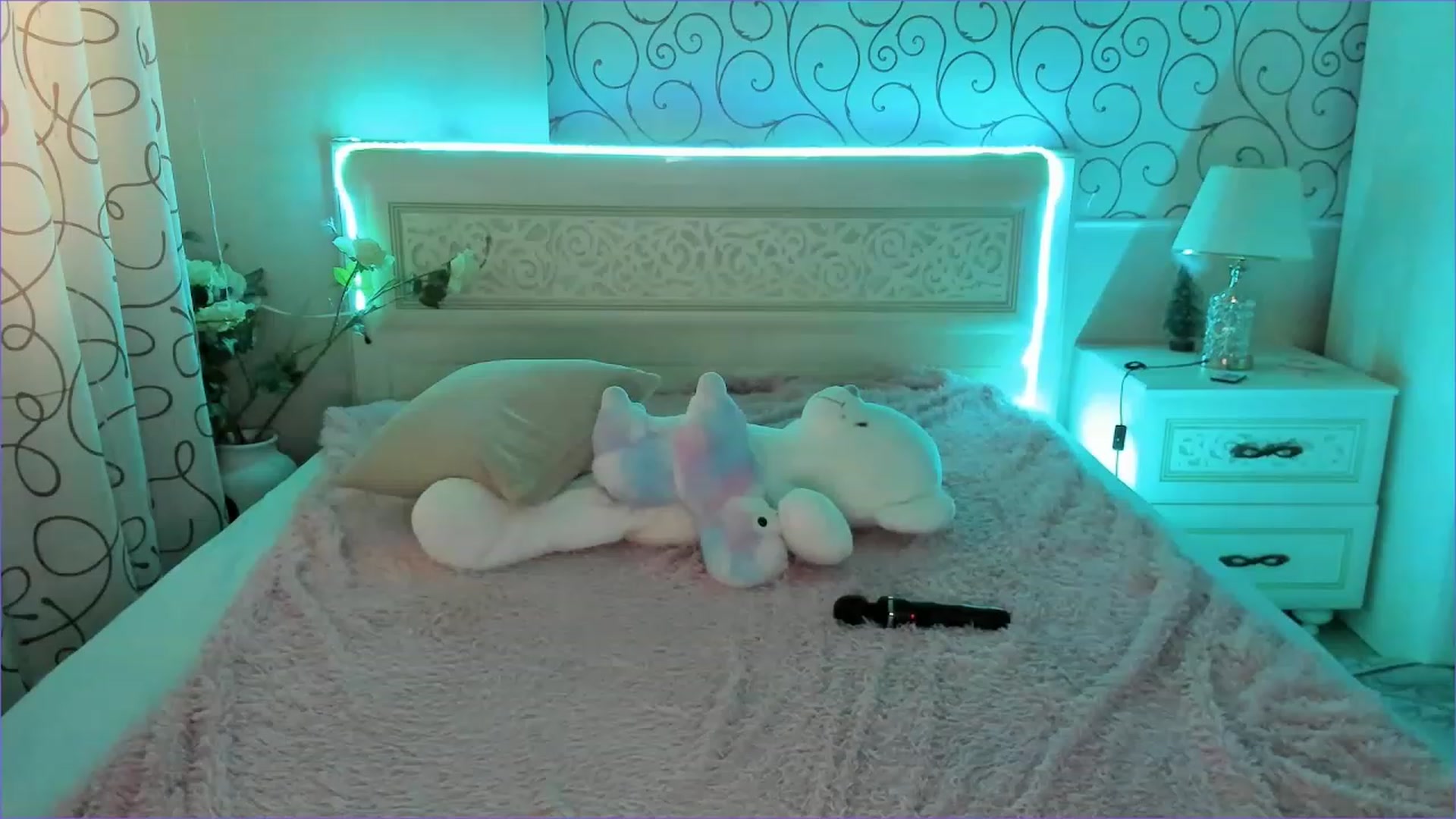 Gallery image thumbnail from Moroccandia's myfreecams stream on, 06/10/2023, 11:23 image 9 of 20