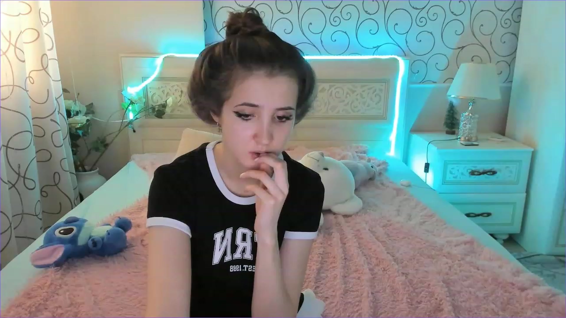 Gallery image thumbnail from Moroccandia's myfreecams stream on, 06/11/2023, 12:29 image 18 of 20