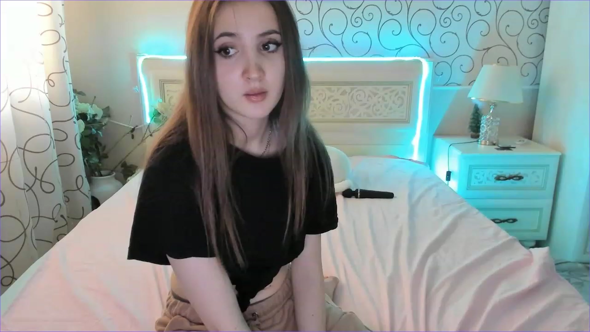 Gallery image thumbnail from Moroccandia's myfreecams stream on, 06/18/2023, 10:31 image 18 of 20