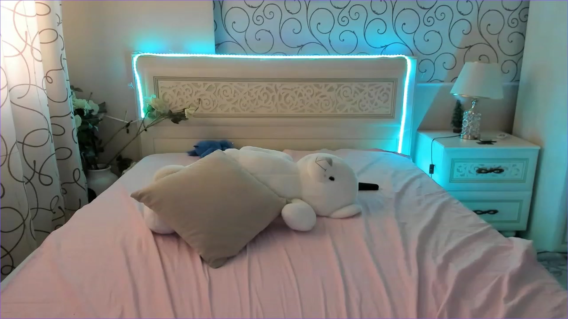 Gallery image thumbnail from Moroccandia's myfreecams stream on, 06/18/2023, 10:31 image 6 of 20