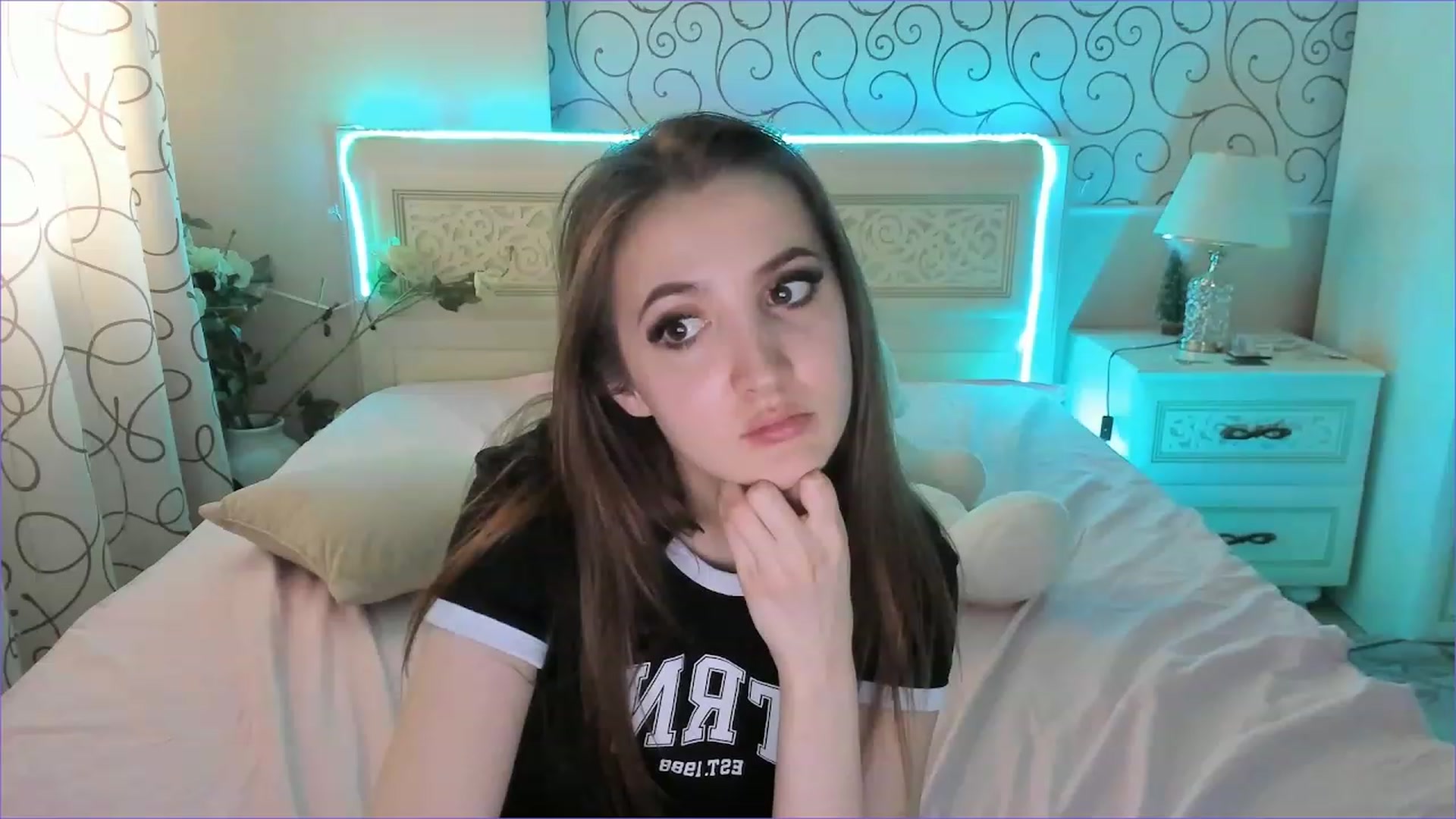 Gallery image thumbnail from Moroccandia's myfreecams stream on, 06/21/2023, 11:24 image 17 of 20