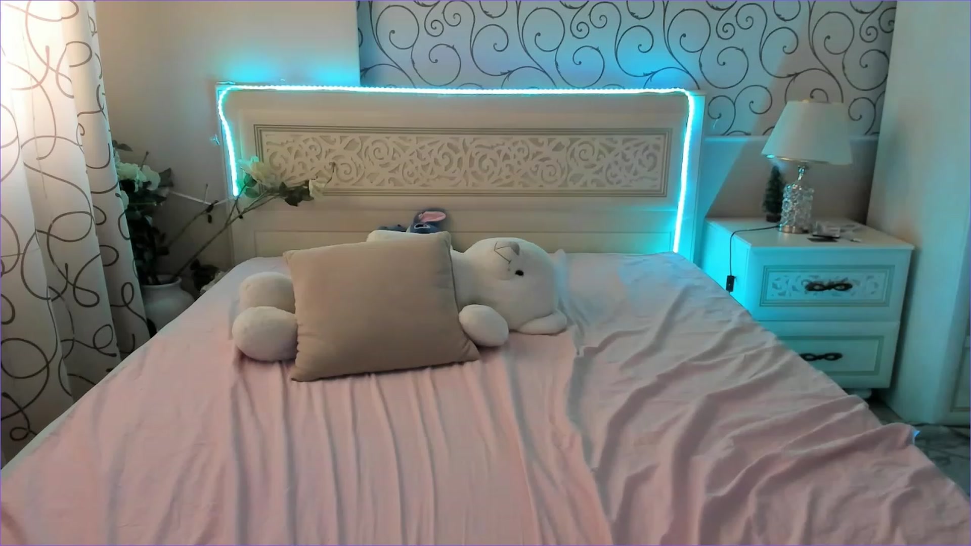 Gallery image thumbnail from Moroccandia's myfreecams stream on, 06/22/2023, 11:33 image 9 of 20