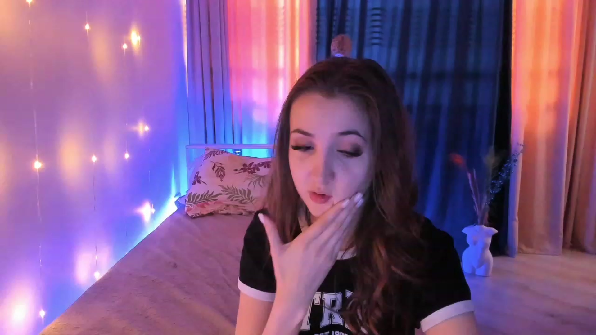 Gallery image thumbnail from Moroccandia's myfreecams stream on, 06/29/2023, 11:33 image 17 of 20