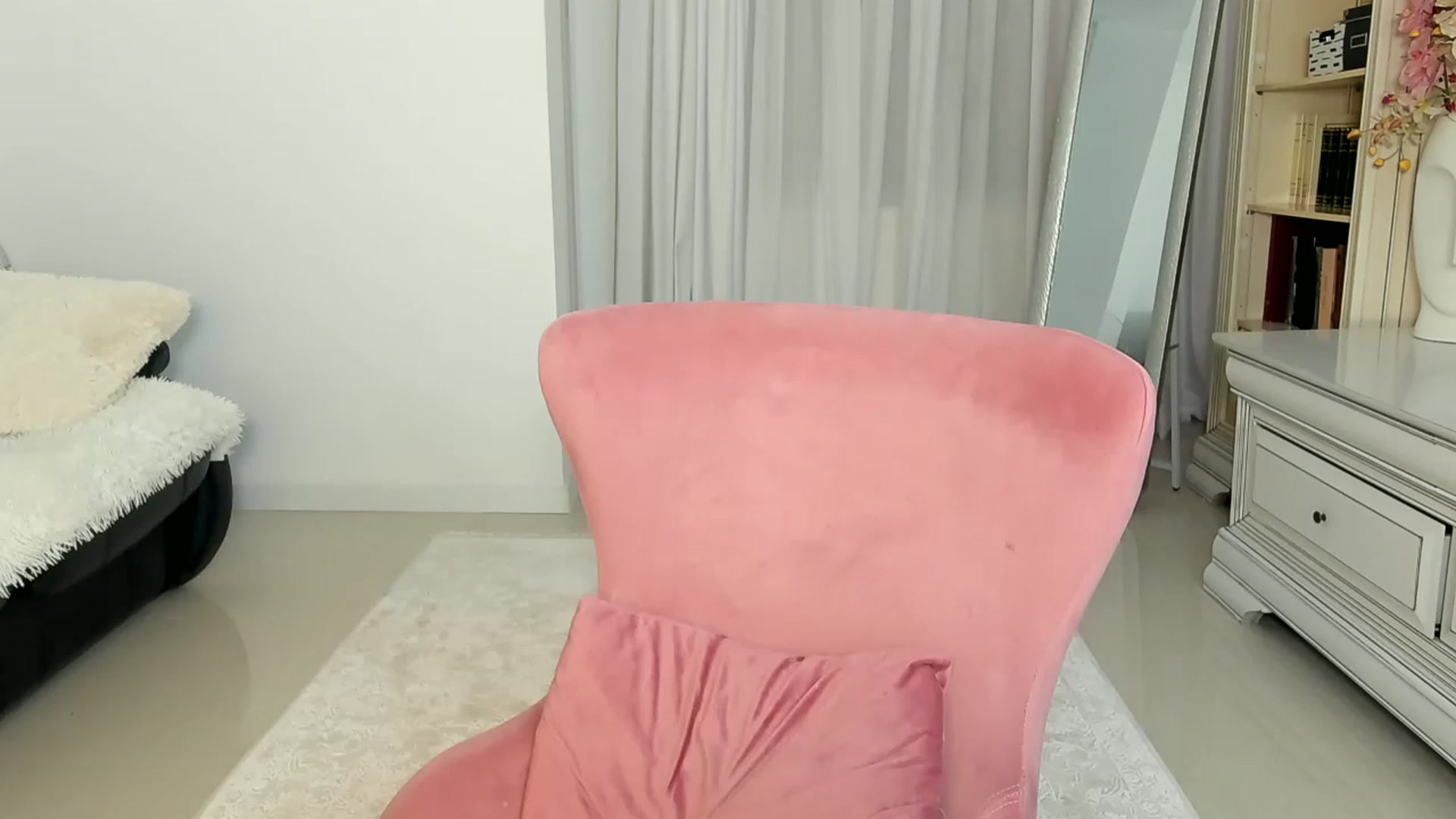 Gallery image thumbnail from Morrena's myfreecams stream on, 03/13/2026, 22:45 image 4 of 20