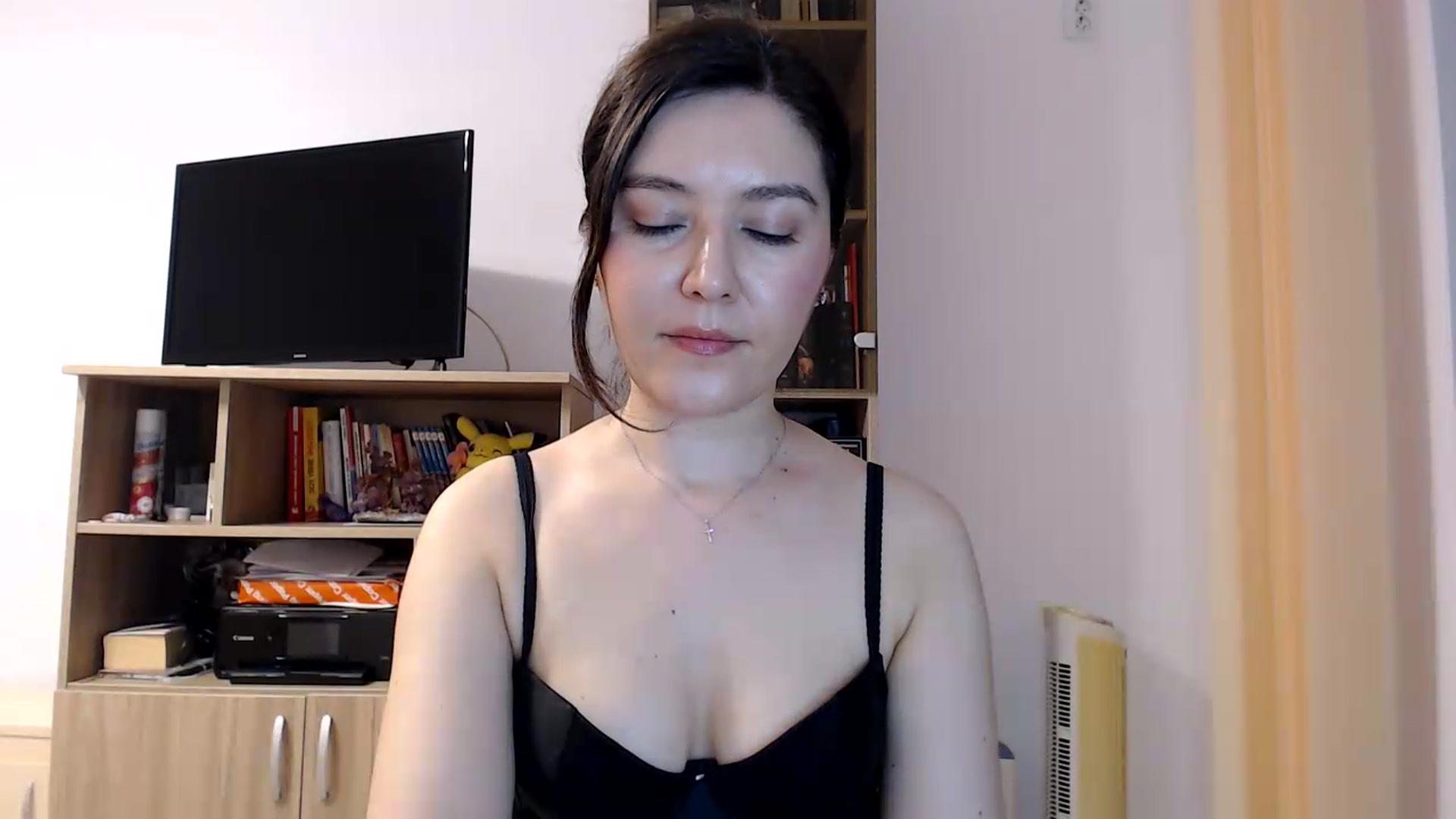 Gallery image thumbnail from Morrigan_'s myfreecams stream on, 07/11/2026, 20:28 image 13 of 20