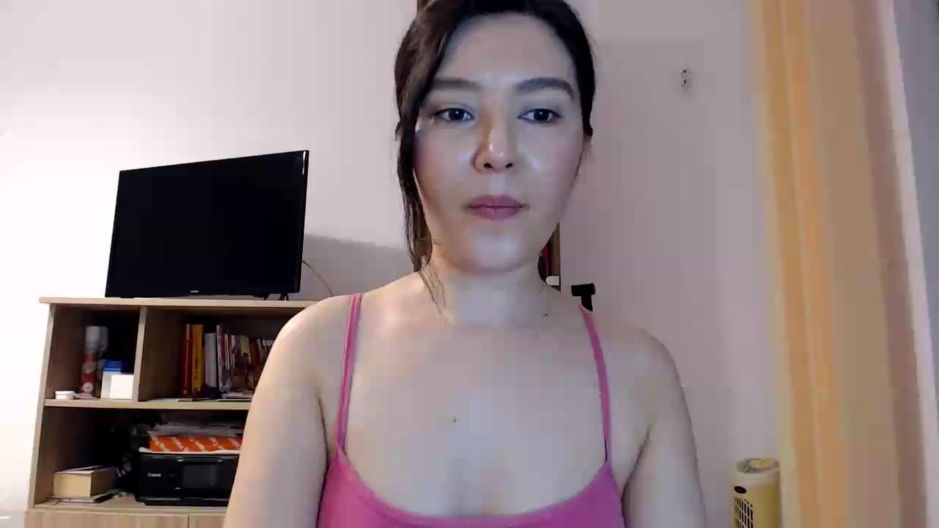 Gallery image thumbnail from Morrigan_'s myfreecams stream on, 08/07/2026, 20:03 image 1 of 20
