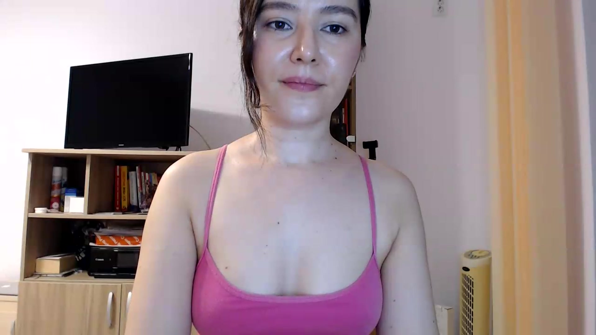 Gallery image thumbnail from Morrigan_'s myfreecams stream on, 08/07/2026, 20:46 image 13 of 20