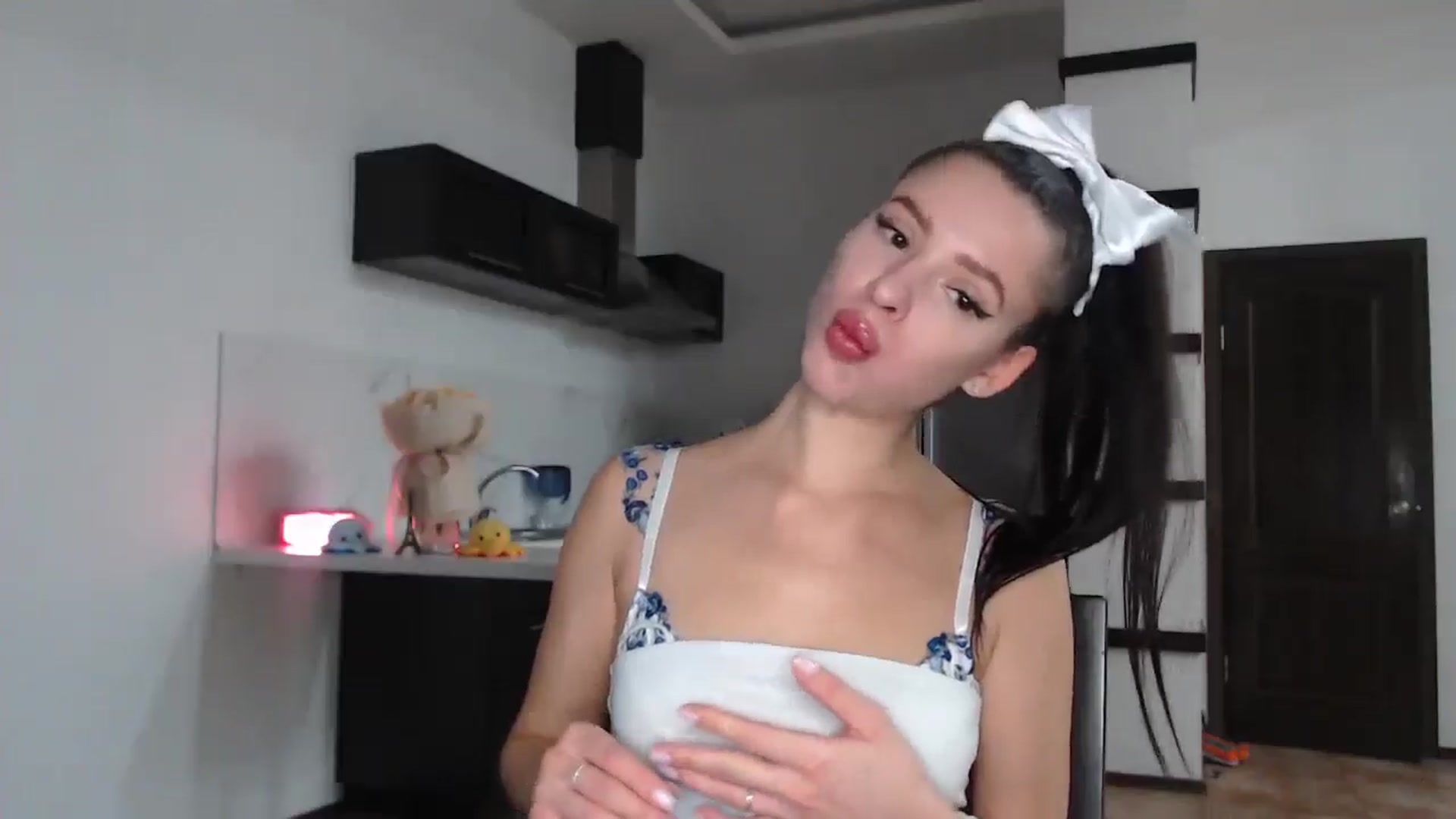 Gallery image thumbnail from MostCute's myfreecams stream on, 11/15/2025, 17:41 image 15 of 20