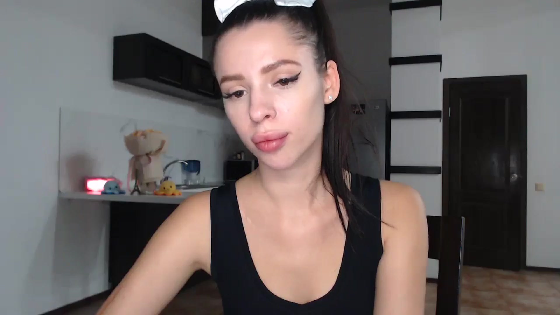 Gallery image thumbnail from MostCute's myfreecams stream on, 11/15/2025, 19:47 image 2 of 20