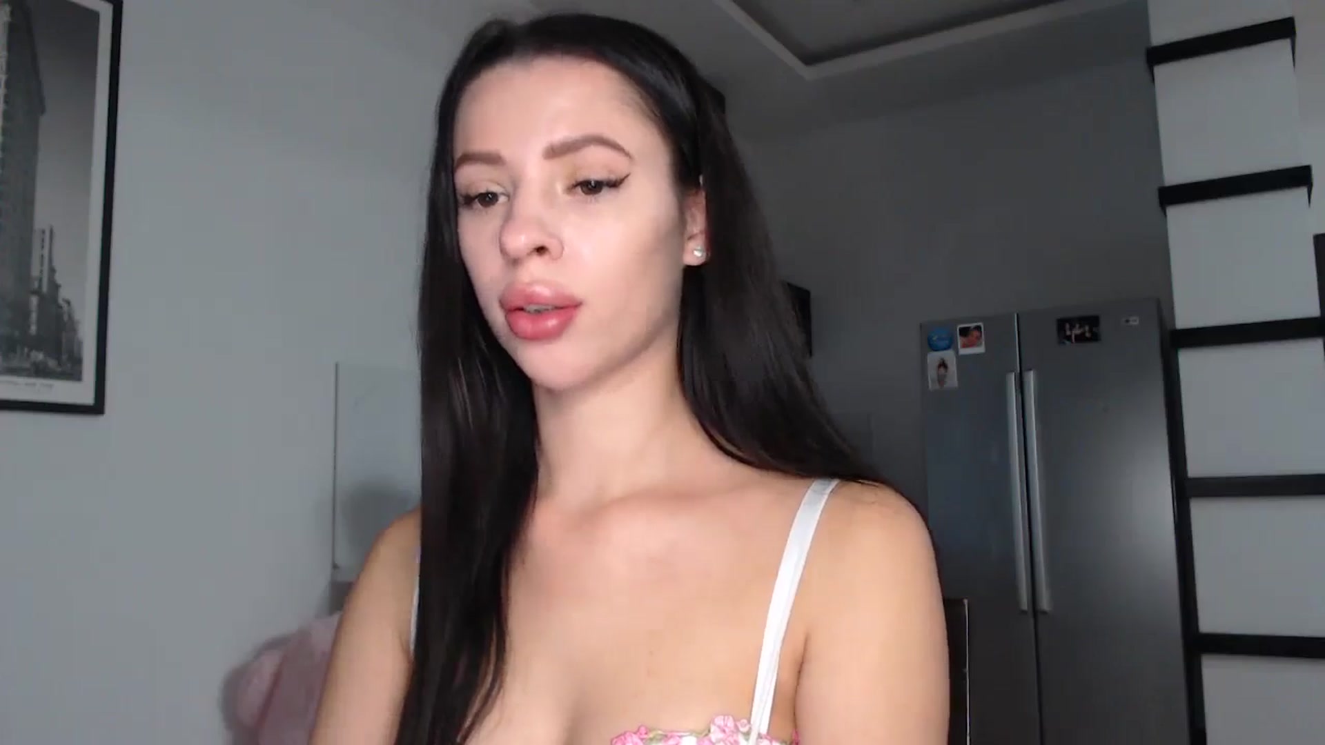 Gallery image thumbnail from MostCute's myfreecams stream on, 11/20/2025, 15:04 image 16 of 20