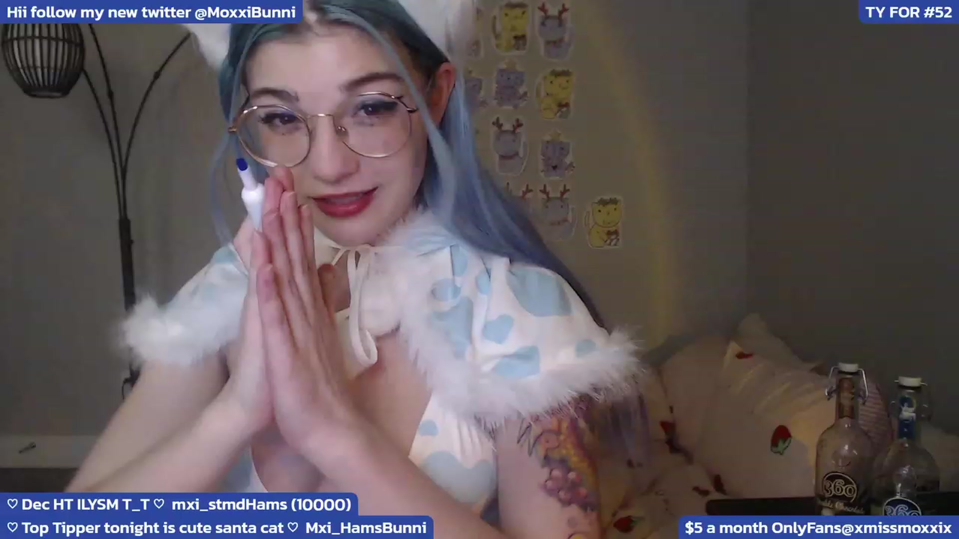 Gallery image thumbnail from MoxxiBunni's myfreecams stream on, 12/17/2023, 05:18 image 14 of 20