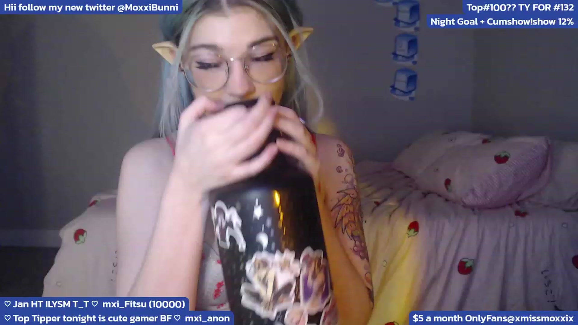 Gallery image thumbnail from MoxxiBunni's myfreecams stream on, 01/19/2024, 05:19 image 19 of 20