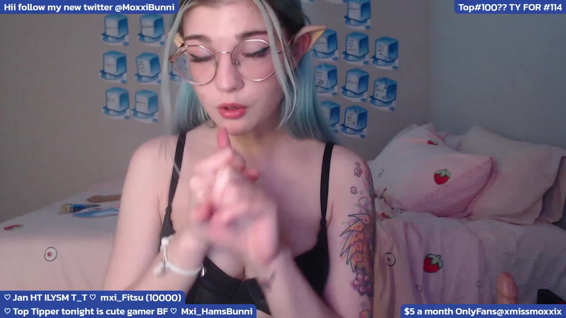 Gallery image thumbnail from MoxxiBunni's myfreecams stream on, 01/31/2024, 05:44 image 6 of 20