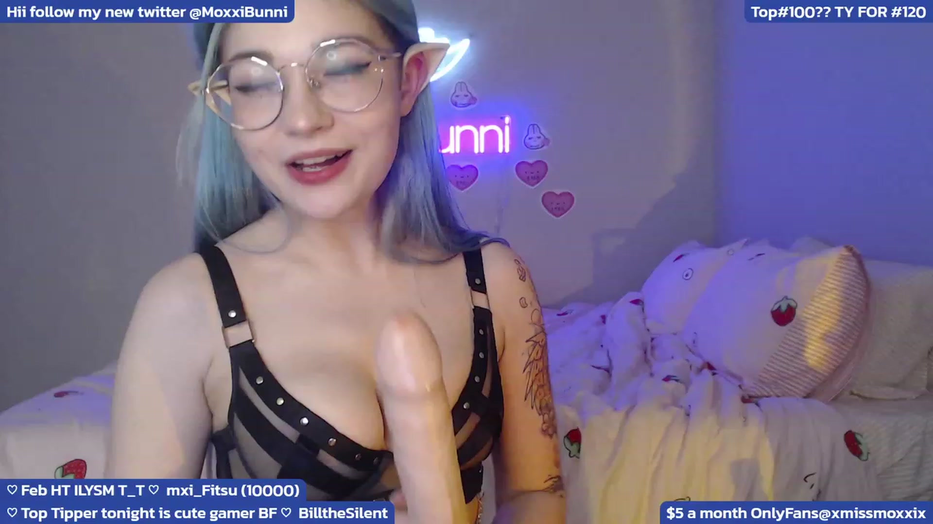 Gallery image thumbnail from MoxxiBunni's myfreecams stream on, 02/16/2024, 06:37 image 1 of 20