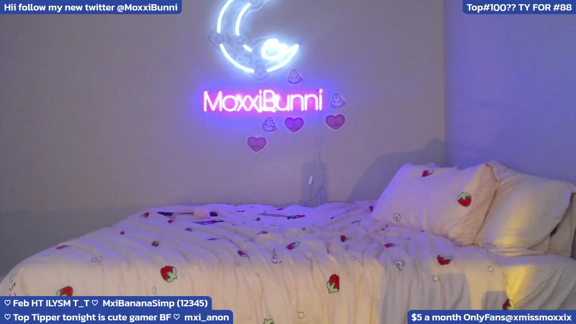 Gallery image thumbnail from MoxxiBunni's myfreecams stream on, 02/18/2024, 05:40 image 8 of 20