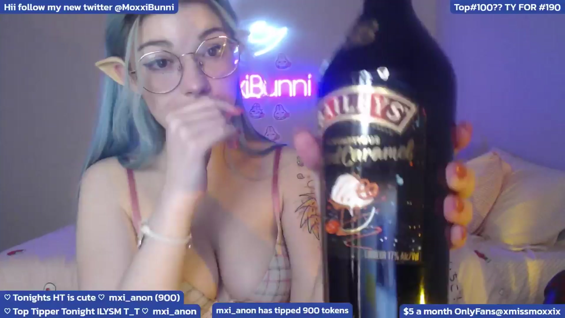Gallery image thumbnail from MoxxiBunni's myfreecams stream on, 03/24/2024, 06:50 image 2 of 20