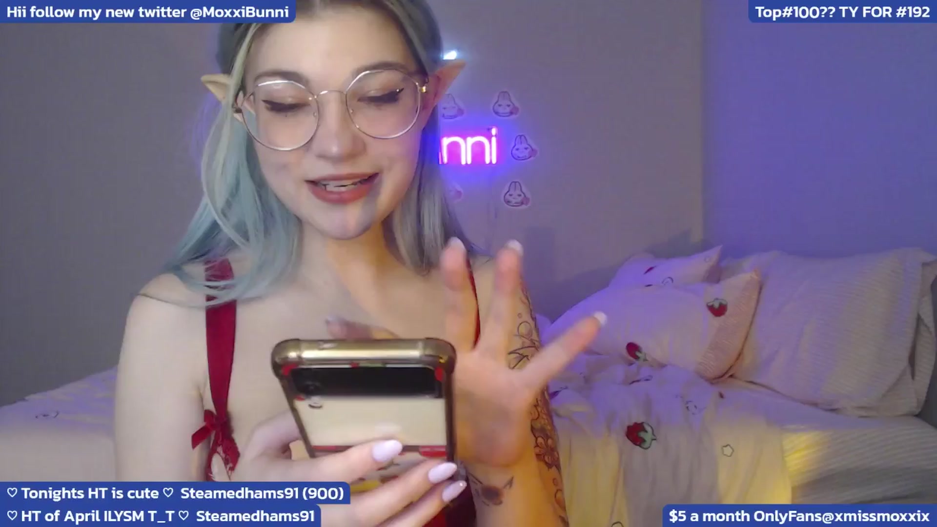 Gallery image thumbnail from MoxxiBunni's myfreecams stream on, 04/13/2024, 05:14 image 10 of 20