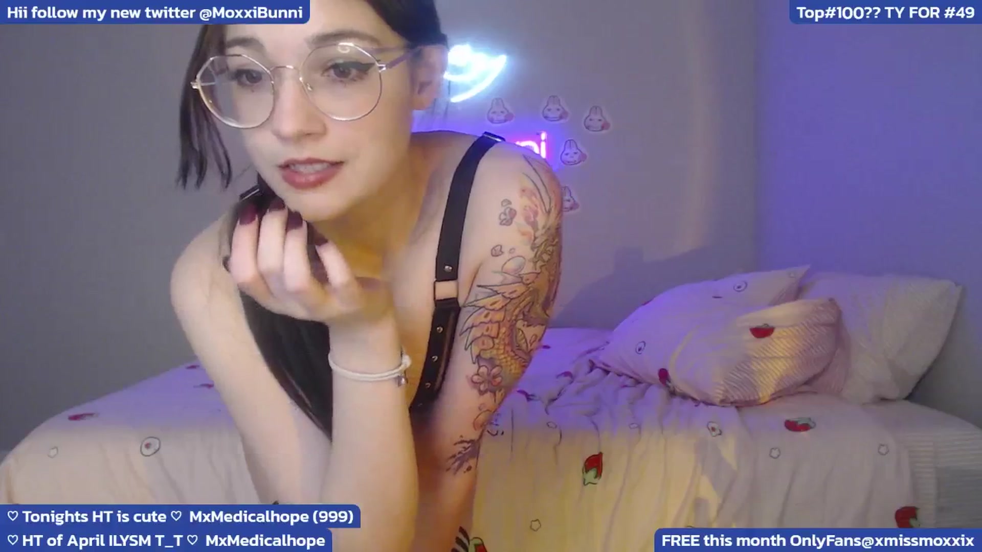 Gallery image thumbnail from MoxxiBunni's myfreecams stream on, 05/03/2024, 04:35 image 18 of 20