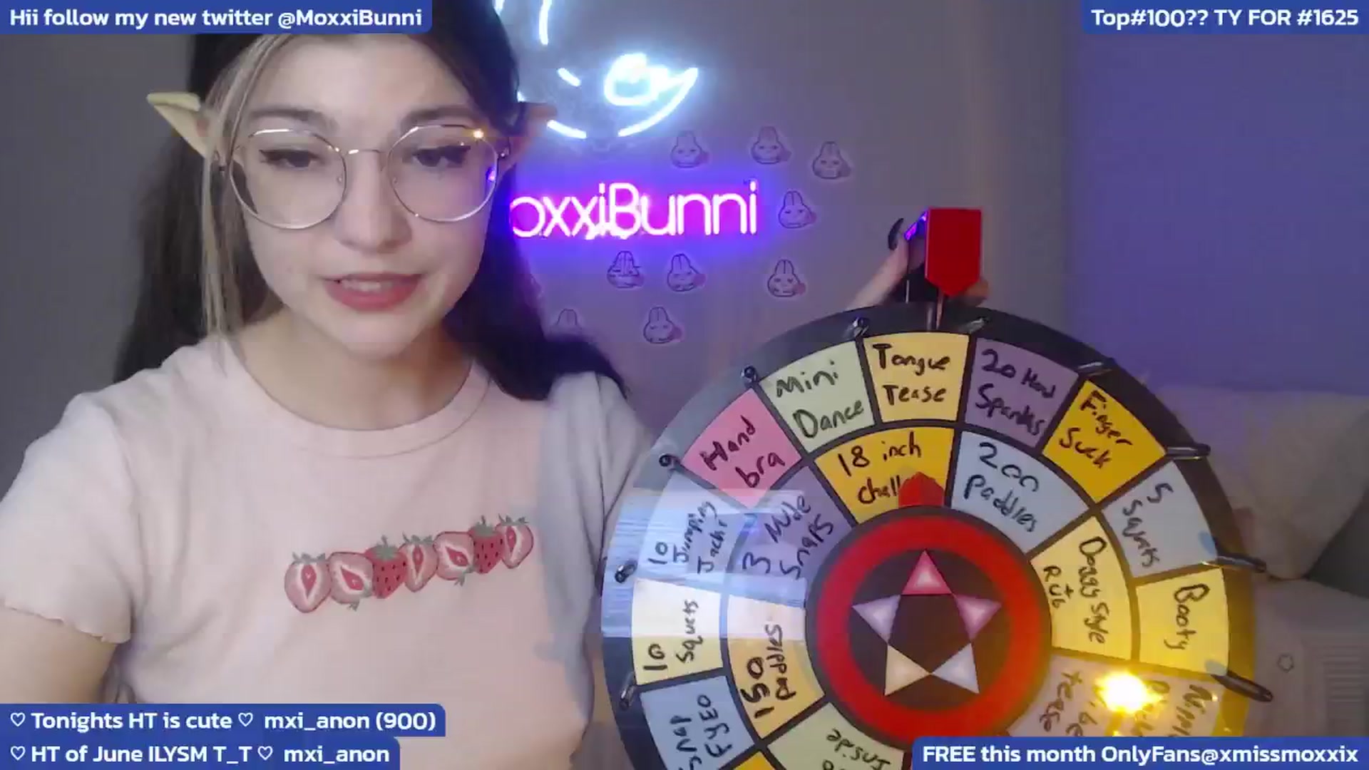 Gallery image thumbnail from MoxxiBunni's myfreecams stream on, 06/15/2024, 05:55 image 10 of 20