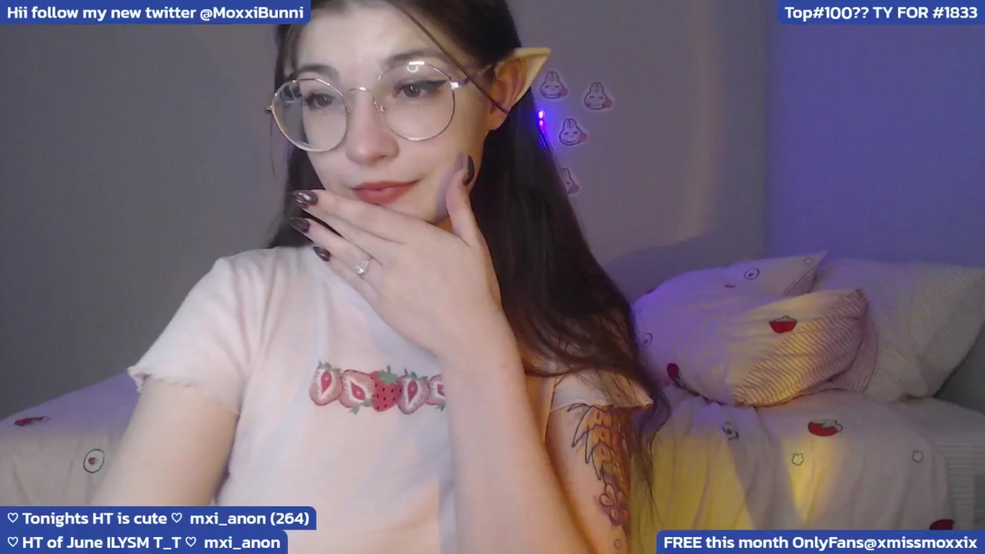 Gallery image thumbnail from MoxxiBunni's myfreecams stream on, 06/15/2024, 05:55 image 1 of 20
