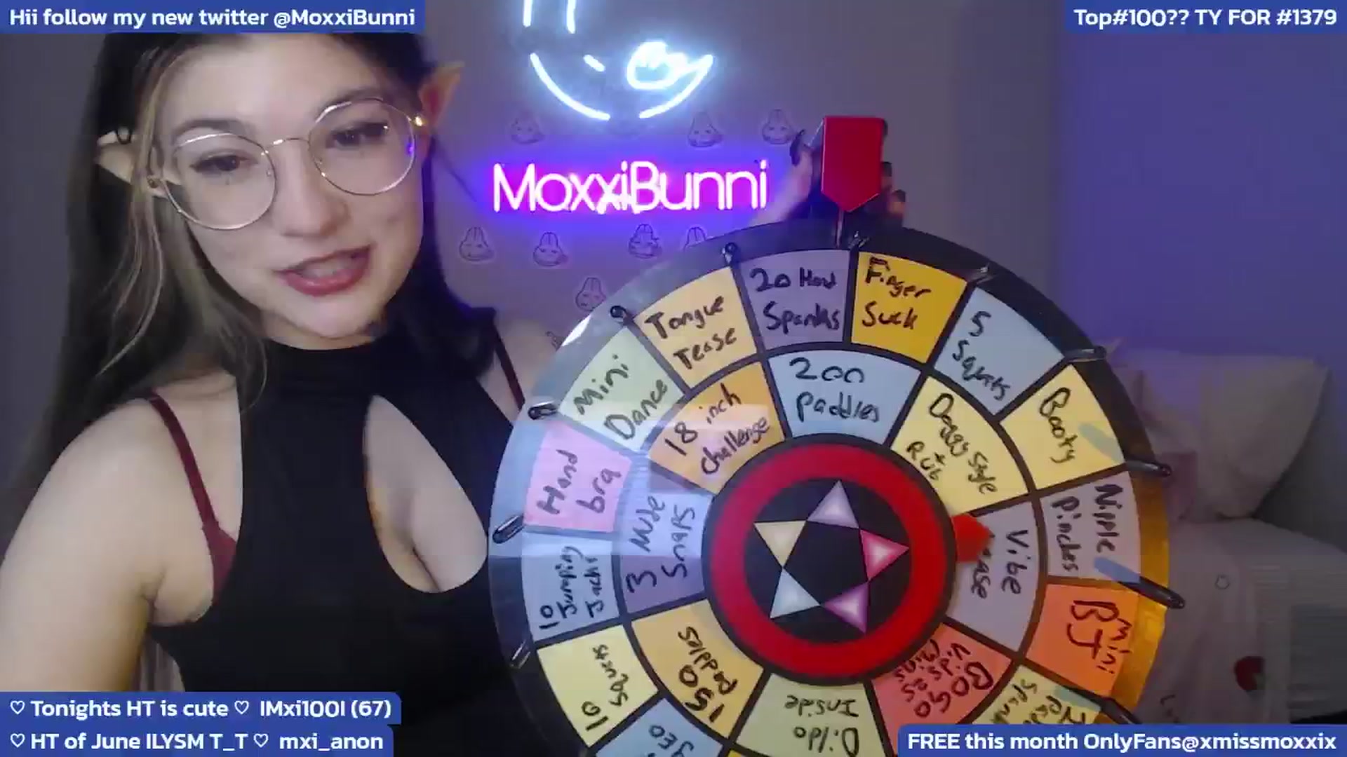 Gallery image thumbnail from MoxxiBunni's myfreecams stream on, 06/19/2024, 04:14 image 7 of 20
