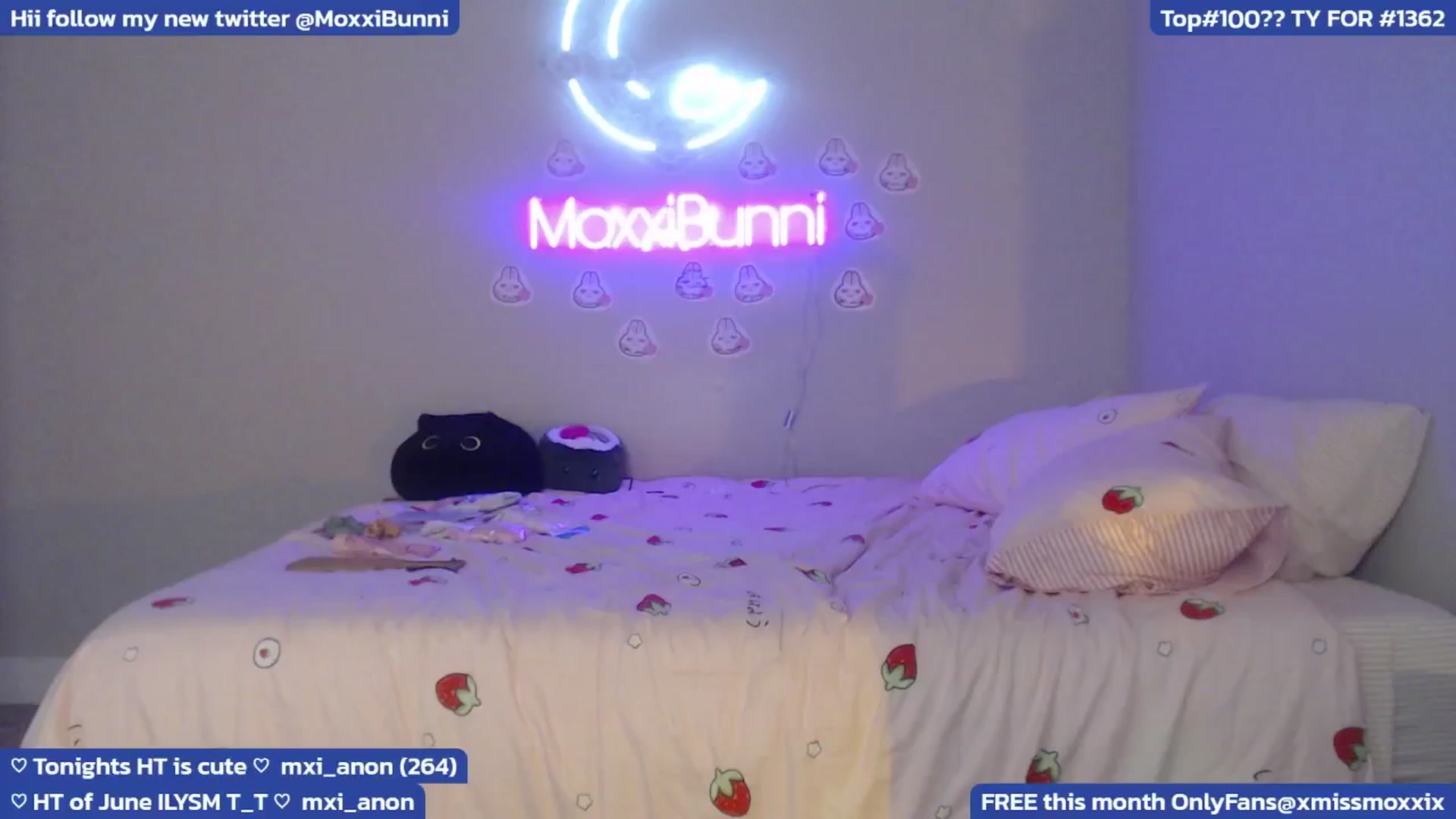Gallery image thumbnail from MoxxiBunni's myfreecams stream on, 06/19/2024, 04:14 image 19 of 20