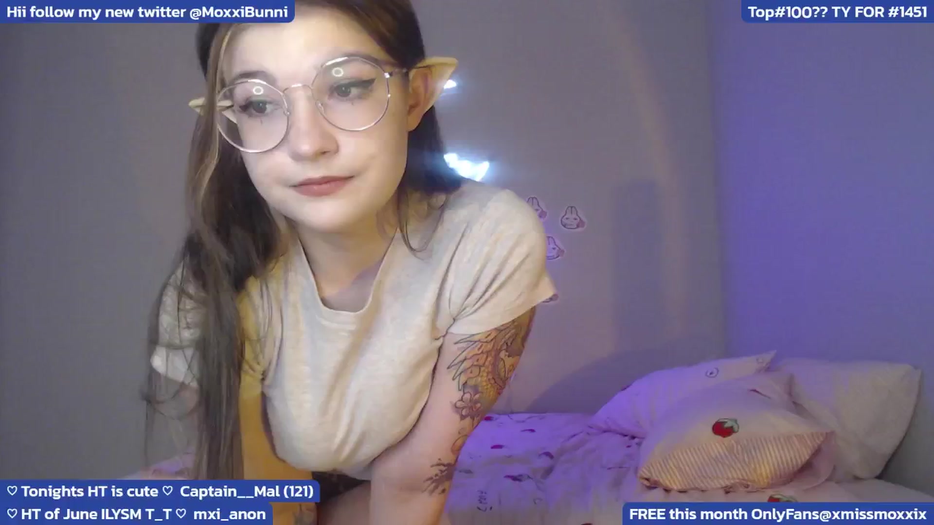 Gallery image thumbnail from MoxxiBunni's myfreecams stream on, 06/23/2024, 04:41 image 2 of 20