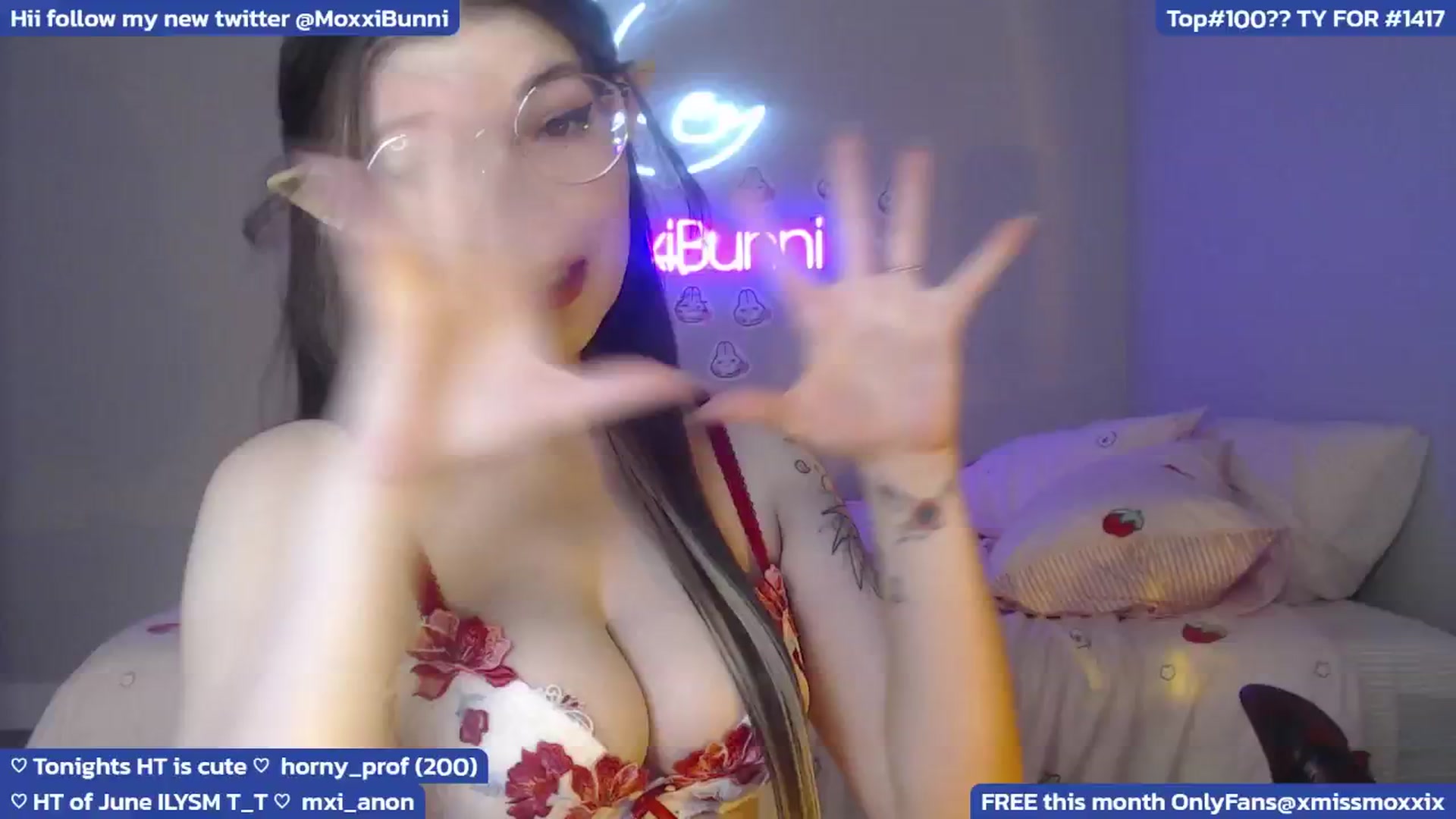 Gallery image thumbnail from MoxxiBunni's myfreecams stream on, 06/23/2024, 04:41 image 8 of 20