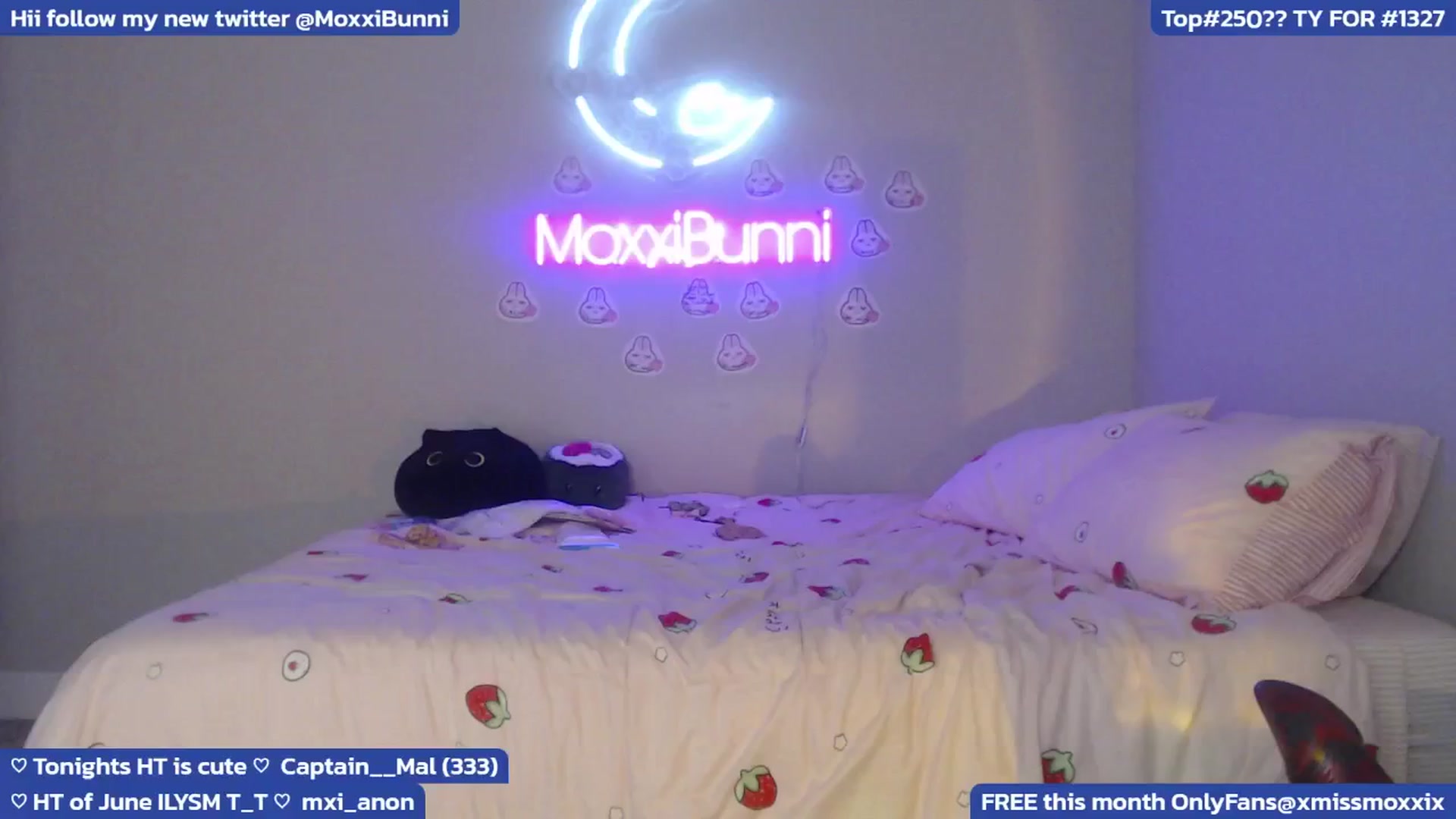 Gallery image thumbnail from MoxxiBunni's myfreecams stream on, 06/28/2024, 05:10 image 7 of 20