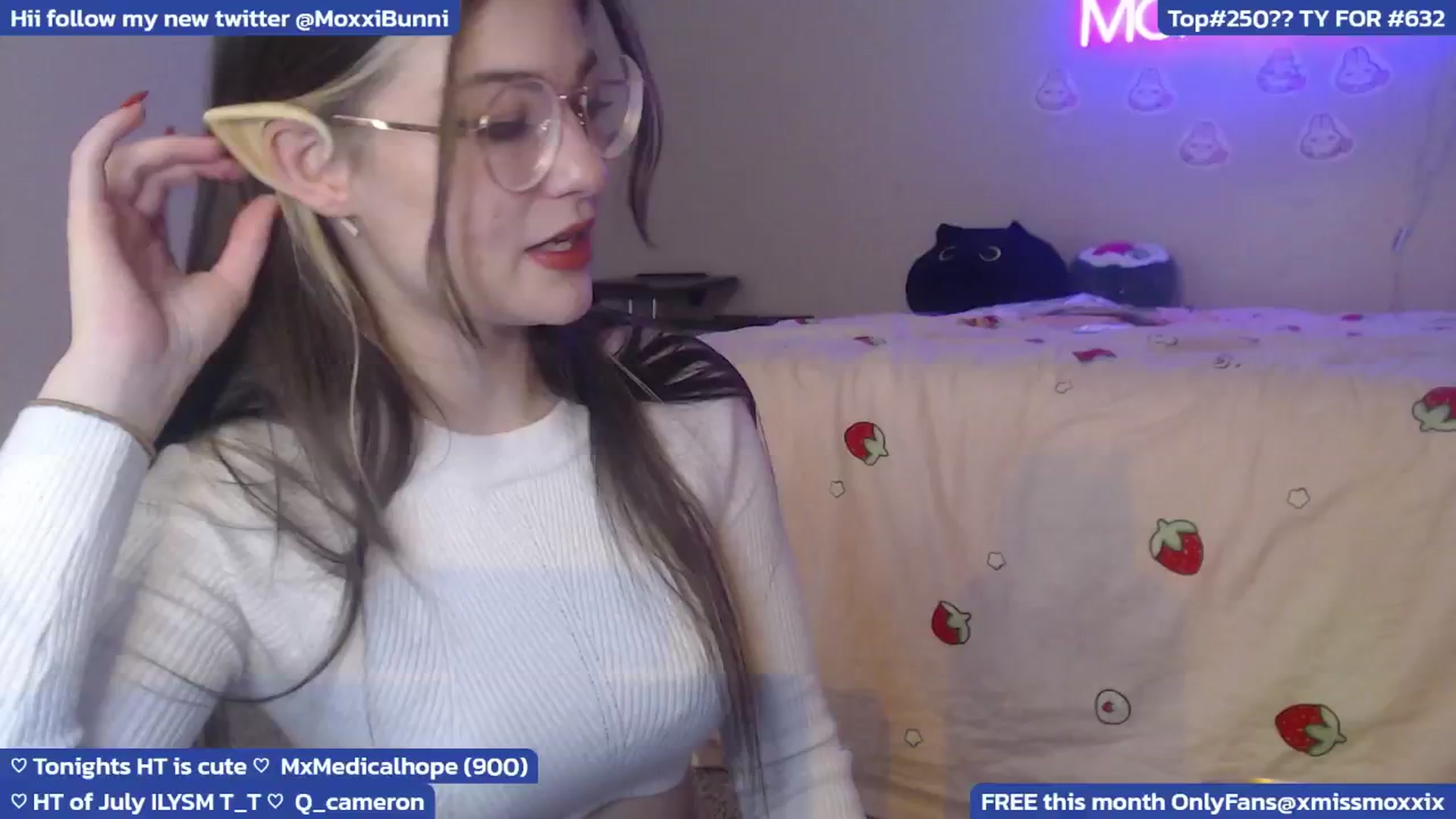 Gallery image thumbnail from MoxxiBunni's myfreecams stream on, 07/27/2024, 03:25 image 11 of 20