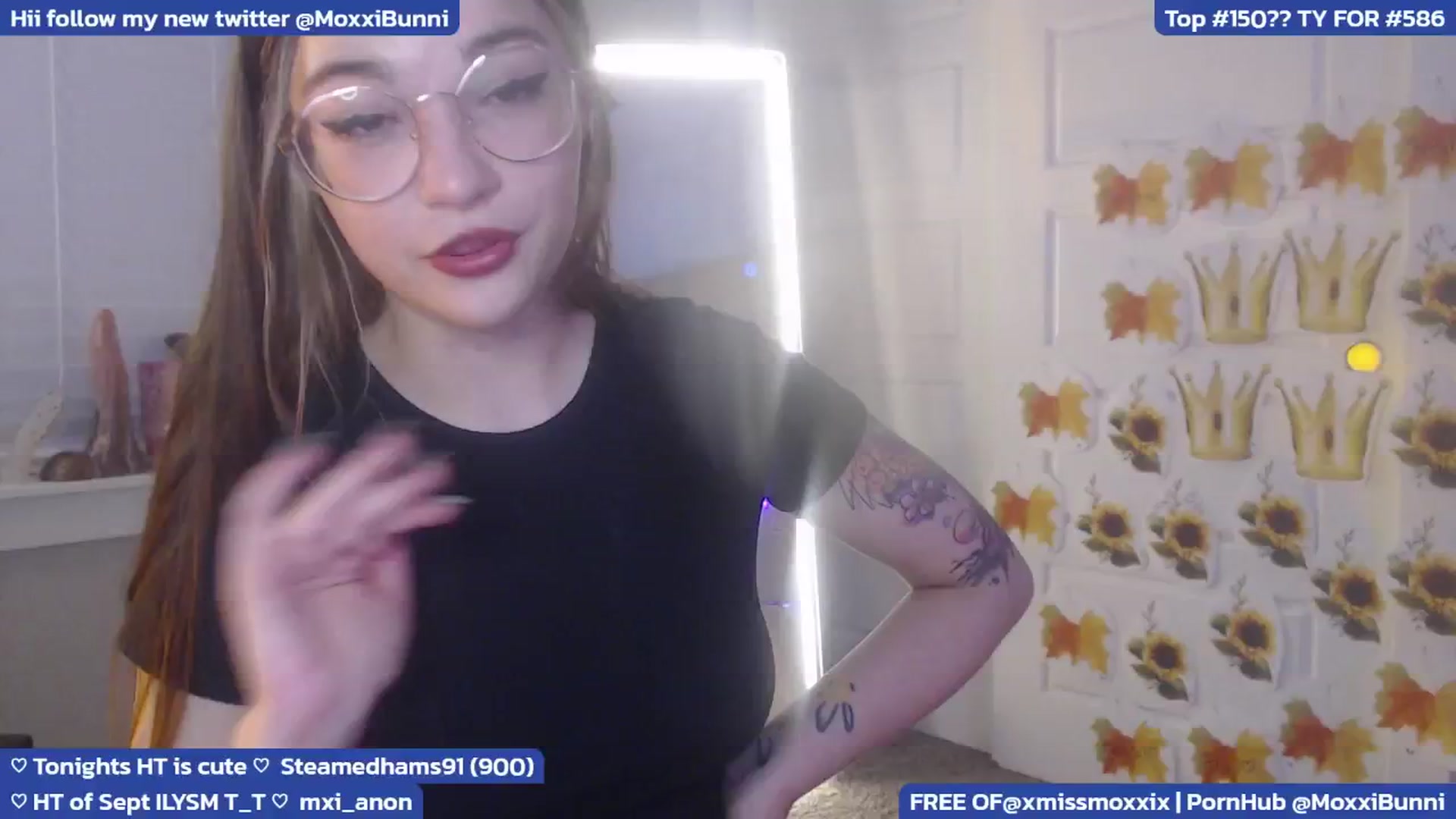 Gallery image thumbnail from MoxxiBunni's myfreecams stream on, 09/29/2024, 05:35 image 10 of 20