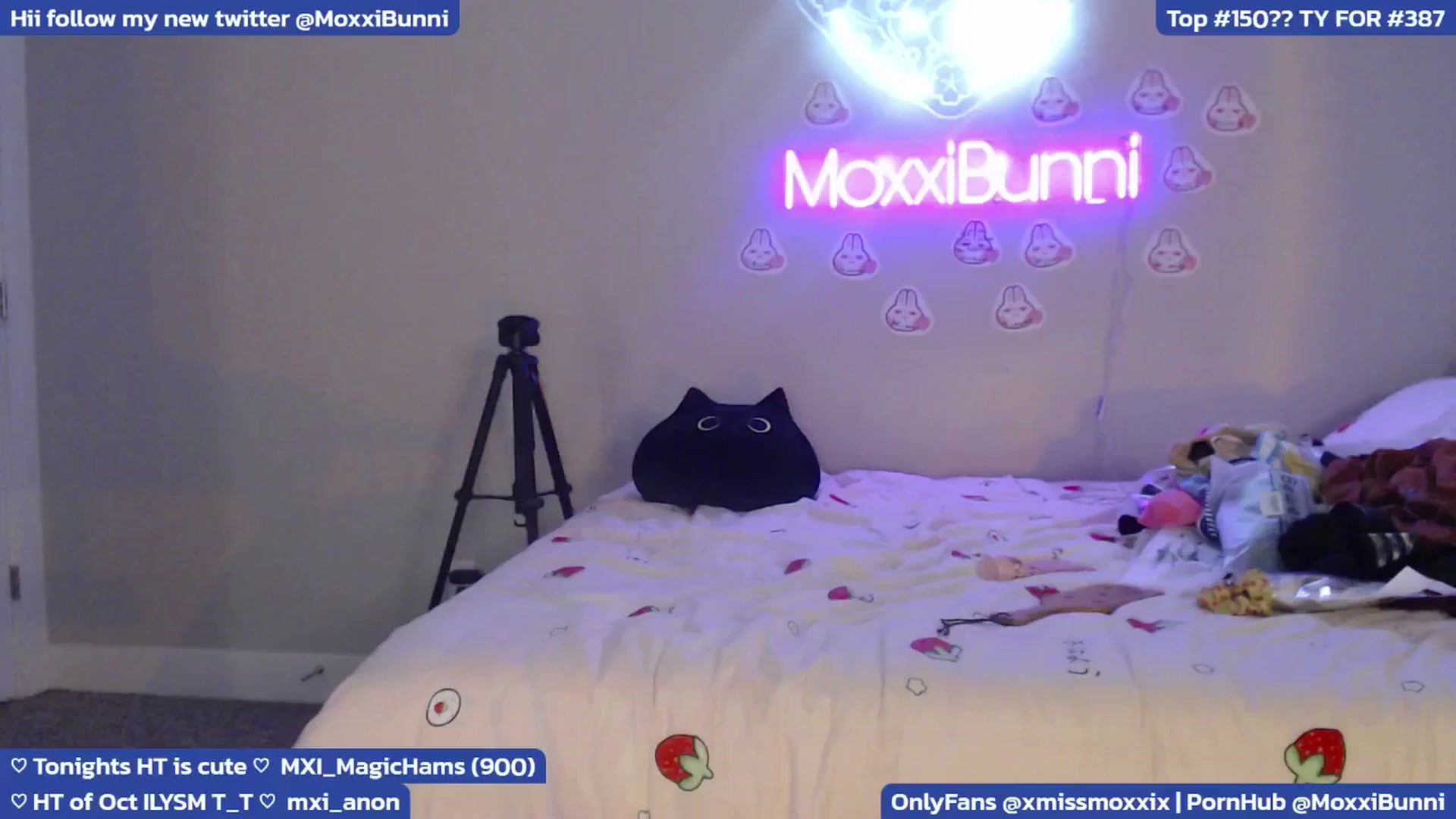 Gallery image thumbnail from MoxxiBunni's myfreecams stream on, 10/20/2024, 04:26 image 18 of 20
