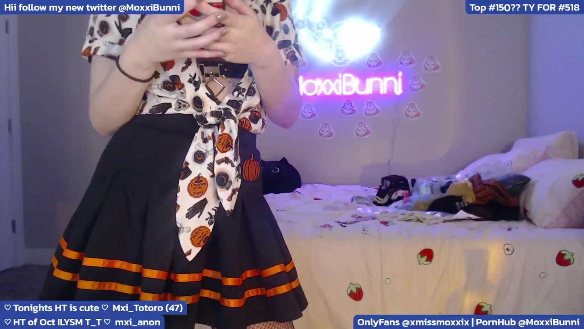 Gallery image thumbnail from MoxxiBunni's myfreecams stream on, 10/26/2024, 05:13 image 1 of 20