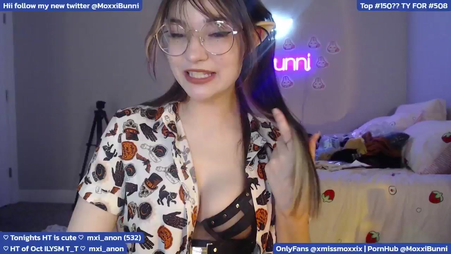 Gallery image thumbnail from MoxxiBunni's myfreecams stream on, 10/26/2024, 05:13 image 4 of 20
