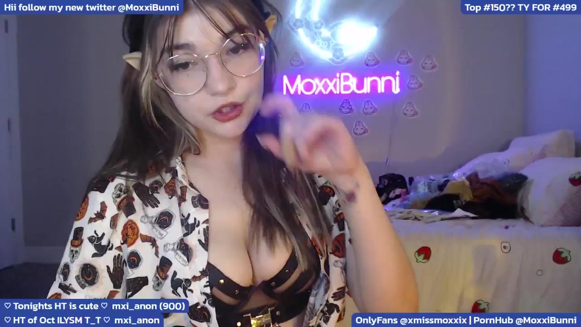 Gallery image thumbnail from MoxxiBunni's myfreecams stream on, 10/26/2024, 05:13 image 6 of 20