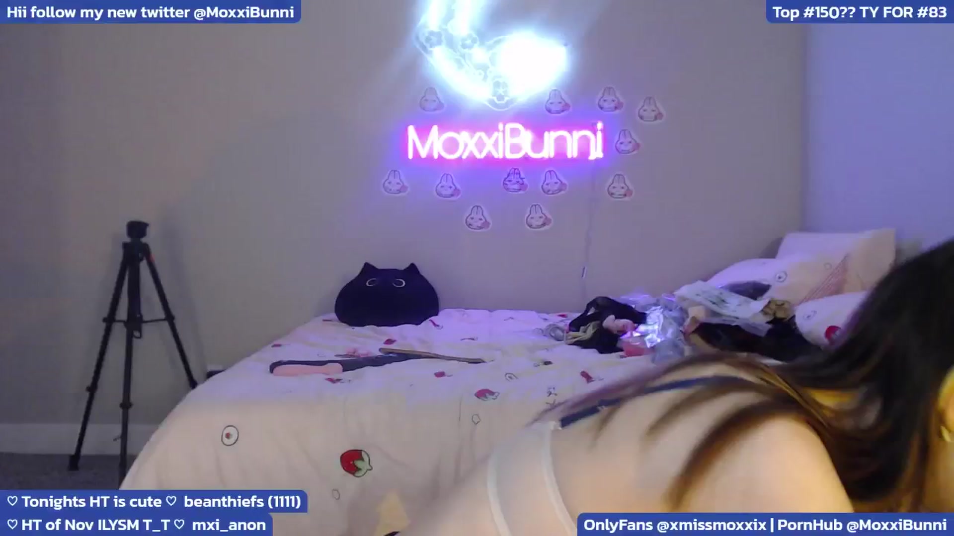 Gallery image thumbnail from MoxxiBunni's myfreecams stream on, 11/03/2024, 05:54 image 8 of 20